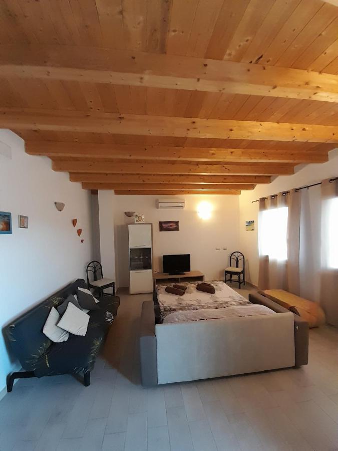 Casa Rosa Dei Venti Leilighet Villa San Pietro Eksteriør bilde